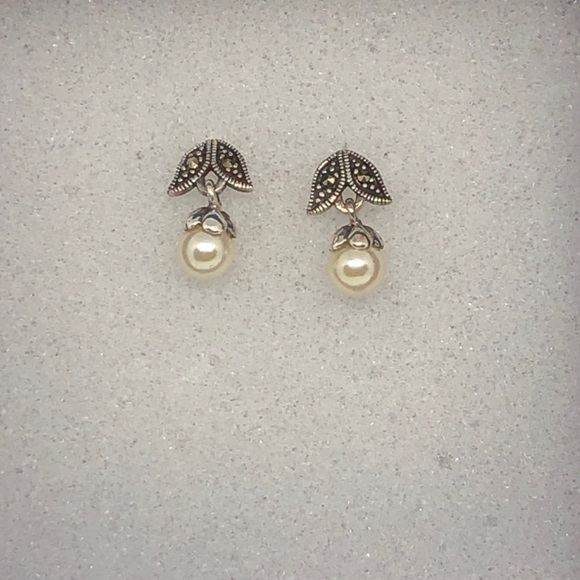 Vintage Sterling Silver Marcasite & Pearl Drop Tulip Earrings - Picture 5 of 5